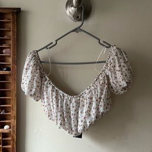 Ditsy Floral Puf Sleeve Bardot Top from Nasty Gal size 6 US/ 10 UK